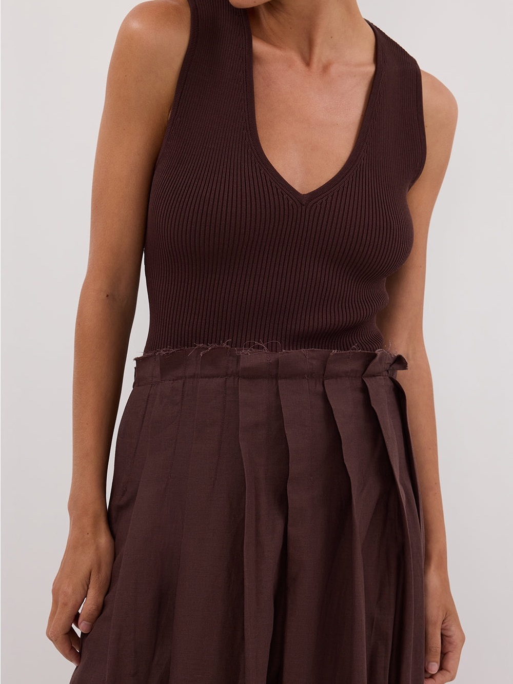 ๐ค DISSH Holly Bitter Choc Hybrid Midi Dress Size 4 Brown Minimalist Dress - Picture 3 of 16